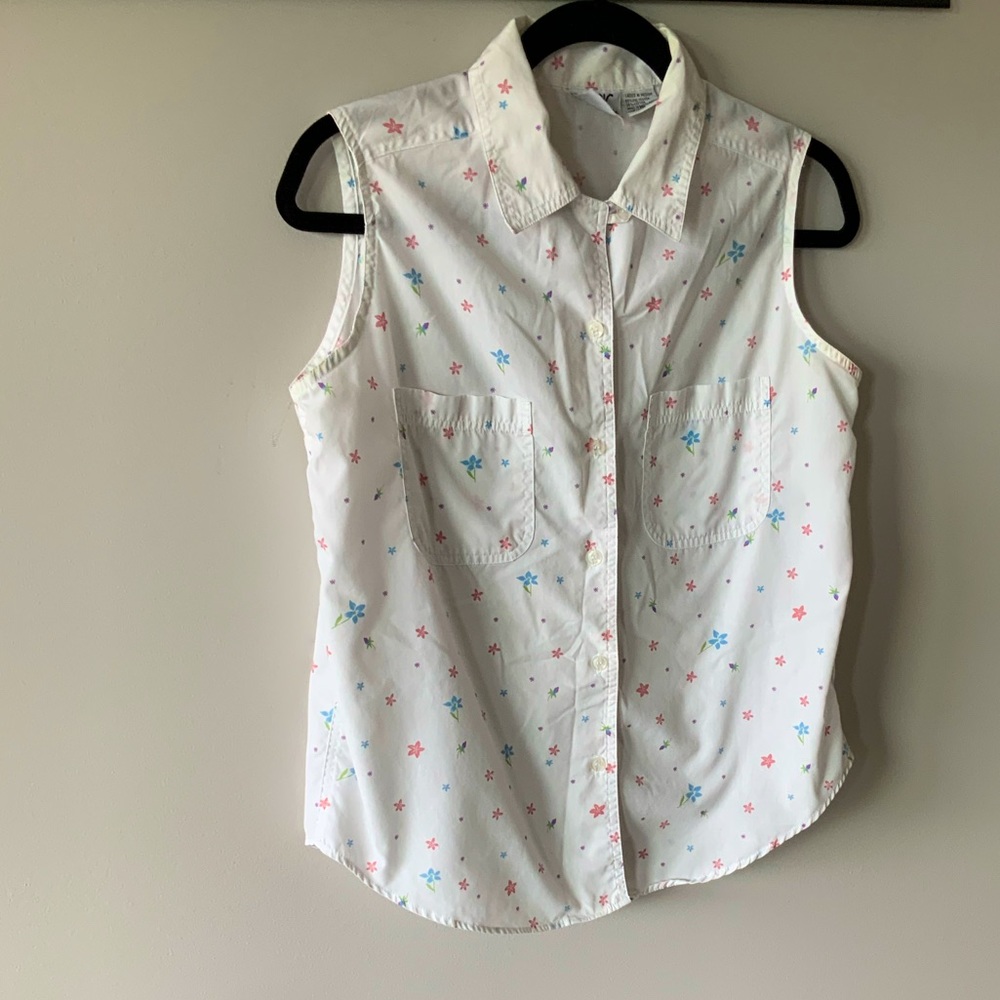 Sleeveless Button Up Tank